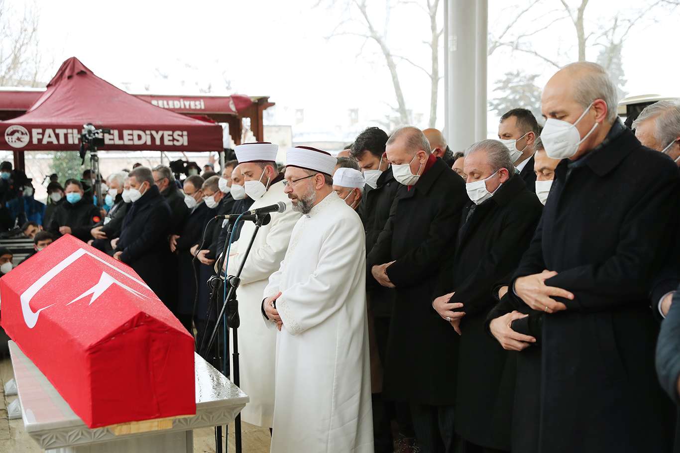 Vefat eden Kadir Topbaş son yolculuğuna uğurlandı Vefat eden Kadir Topbaş son yolculuğuna uğurlandı